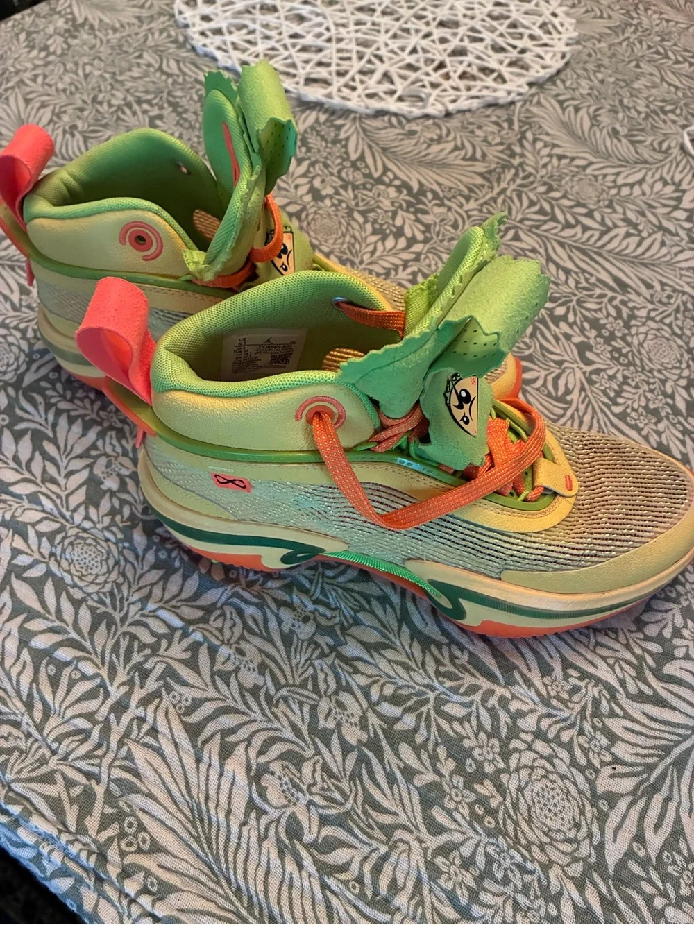 Taco Jay basketball sneakers